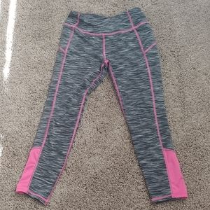 Athletic leggings